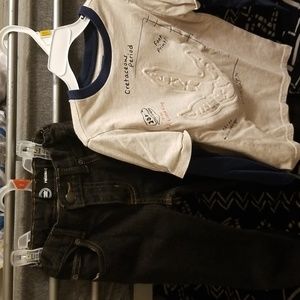 365 Kids Fossil Dinosaur long sleeve shirt size 7/ Size 8 relaxed fit Jeans